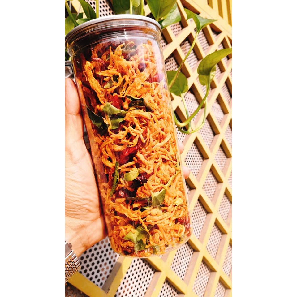 KHÔ GÀ LÁ CHANH LON 300GR