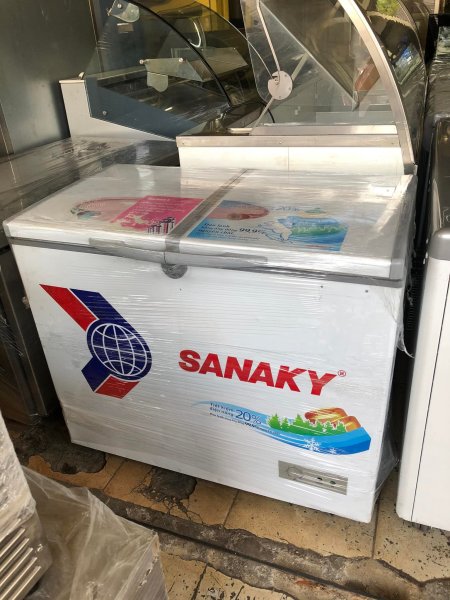 Giá bán Tủ đông Sanaky dung tích 250 lít mới trên 90%