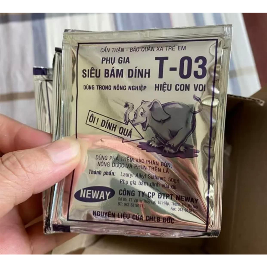 Phụ Gia Siêu Bám Dính T-03 Hiệu Con Voi Dùng Trong Nông Nghiệp dùng pha thêm vào phân bón, nông dược và phun trên lá.