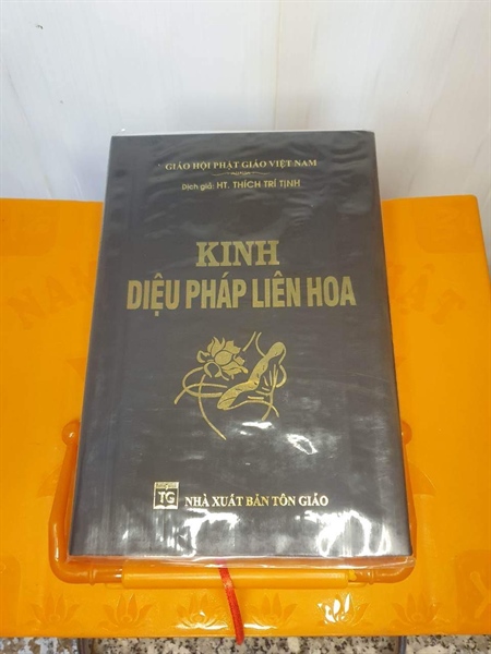 Kinh Diệu Pháp Liên Hoa bìa da