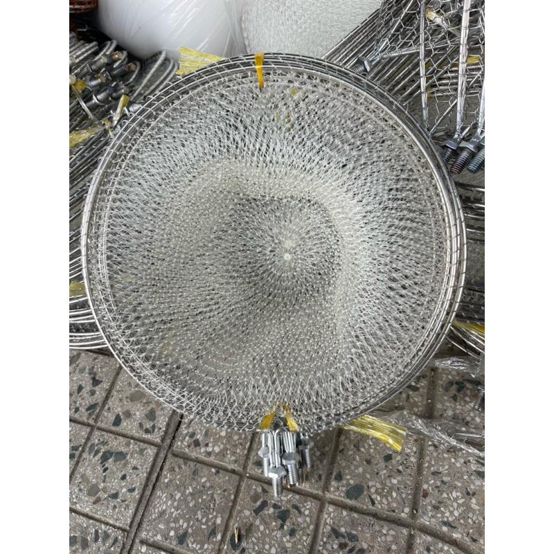 1 vợt lưới gân trắng đan tay 1phân5(0.8) vặn ốc ren 8mm đường kính 25cm 30cm