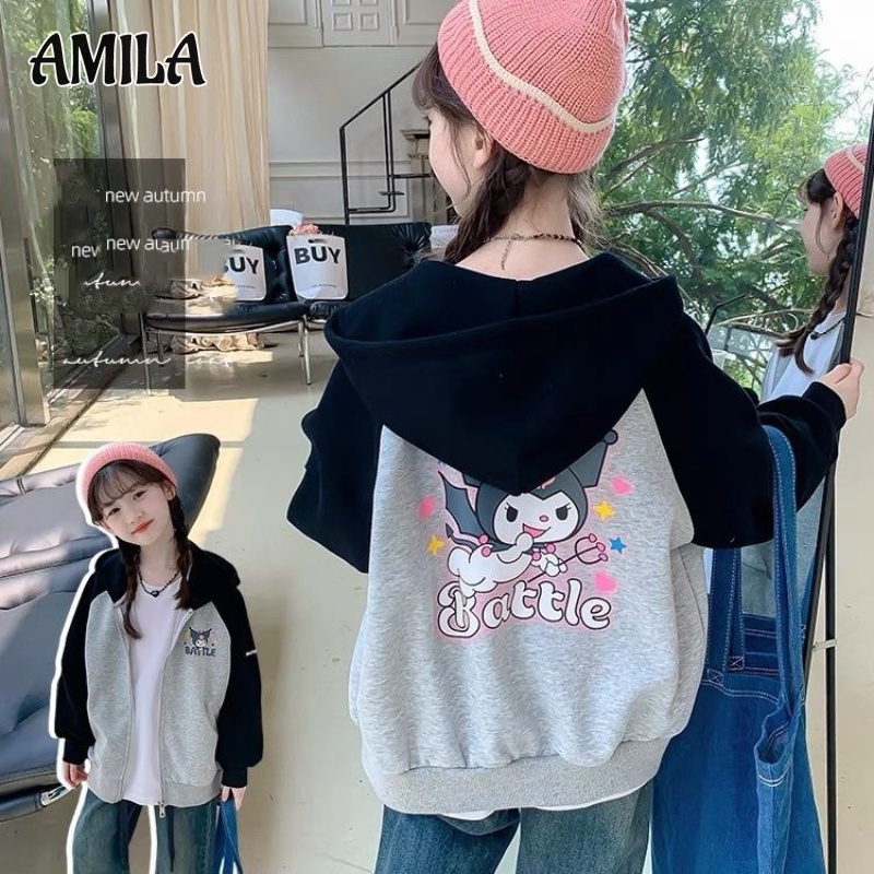 เสื้อผ้าและแฟชั่นเด็กสไตล์น่ารัก AMILA เสื้อแจ็คเก็ตเด็ก ลายการ์ตูน Kuromi น่ารัก เสื้อแจ็คเก็ตสเวตเตอร์มีฮู้ด แบบบาง ใส่ได้ทุกฤดูกาล พิมพ์ลายโอเวอร์ไซส์ เสื้อแจ็คเก็ตเด็กผู้หญิง เนื้อนุ่ม ใส่สบาย