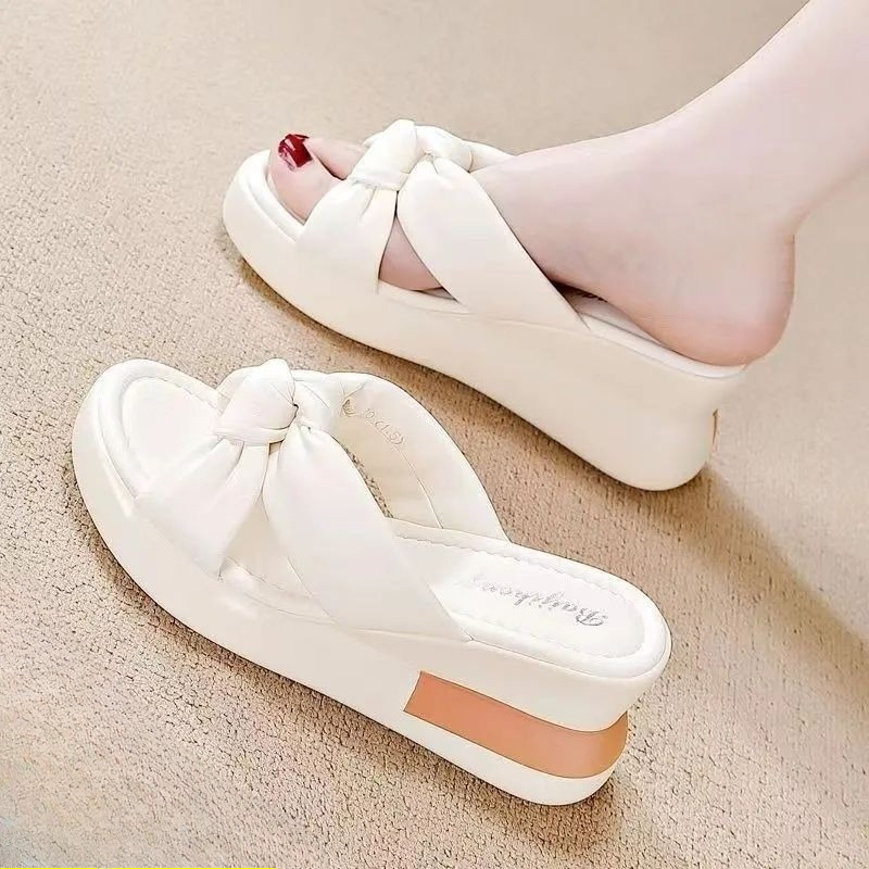  Da mềm Xăng đan đế xuồng nữ Giày đi biển đơn giản đế mềm chống trượt đế dày 2025 thời trang mới 