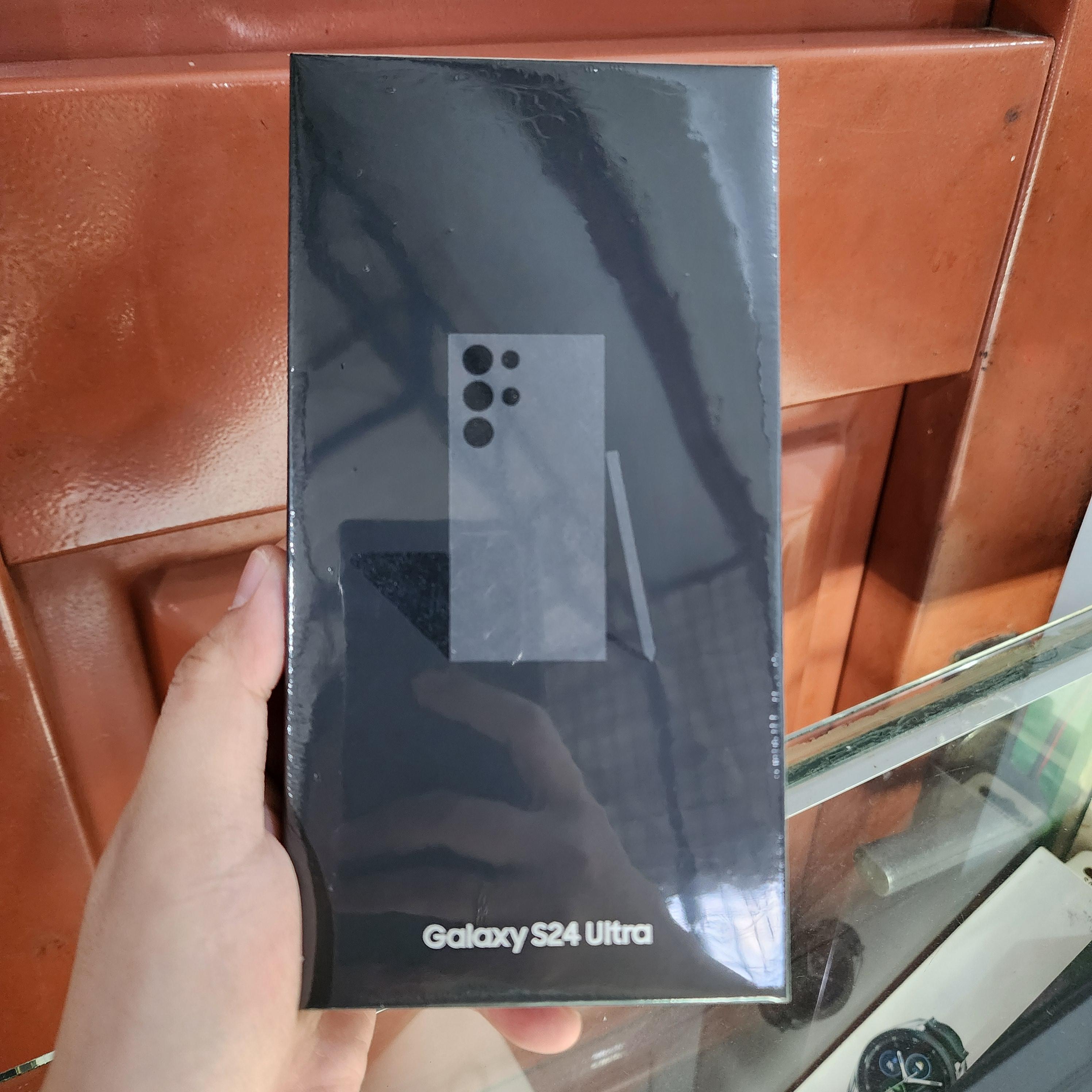 Samsung S24 Ultra 12/512 Ram 12/512Gb New Official Harga 19,995,000 rupiah*Gratis Ongkir