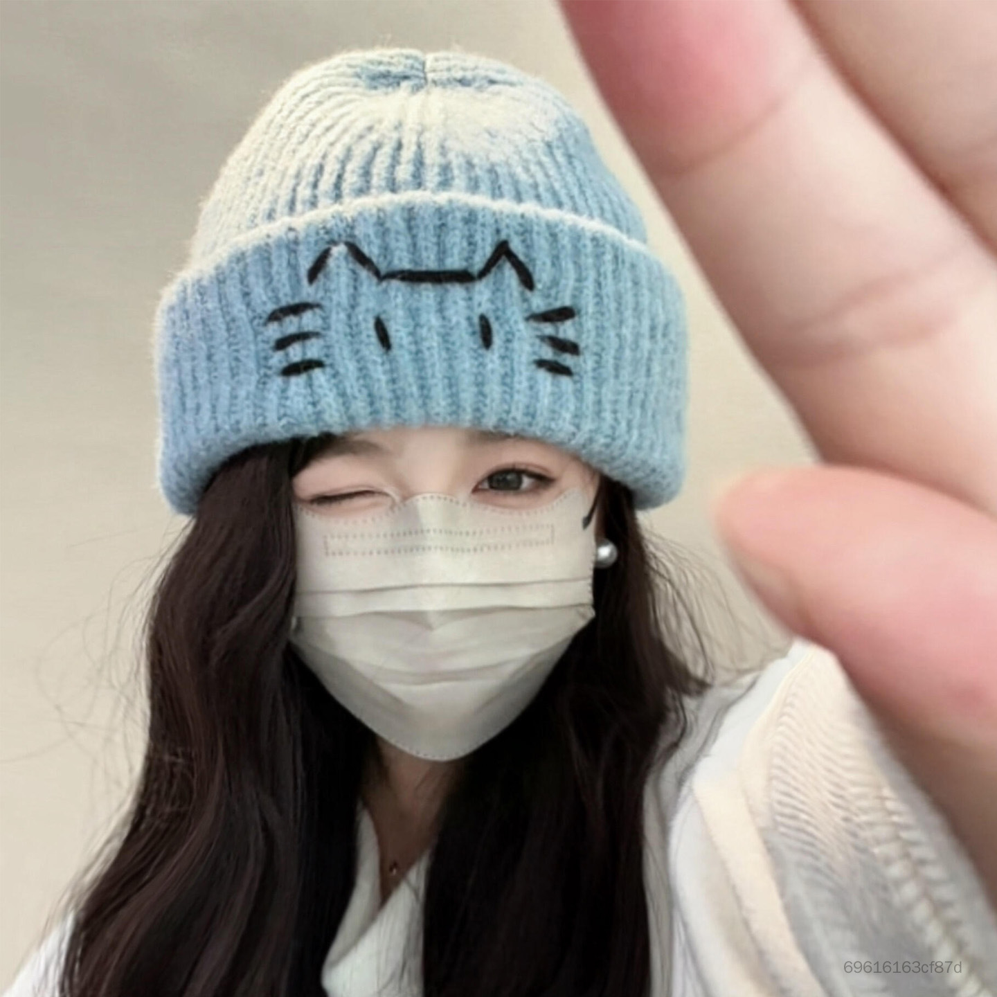 หมวกถักปักลายแมวน่ารัก - หมวกขนสัตว์ผสมอบอุ่นสำหรับผู้หญิง ราคา 36 บาท*ส่งฟรี