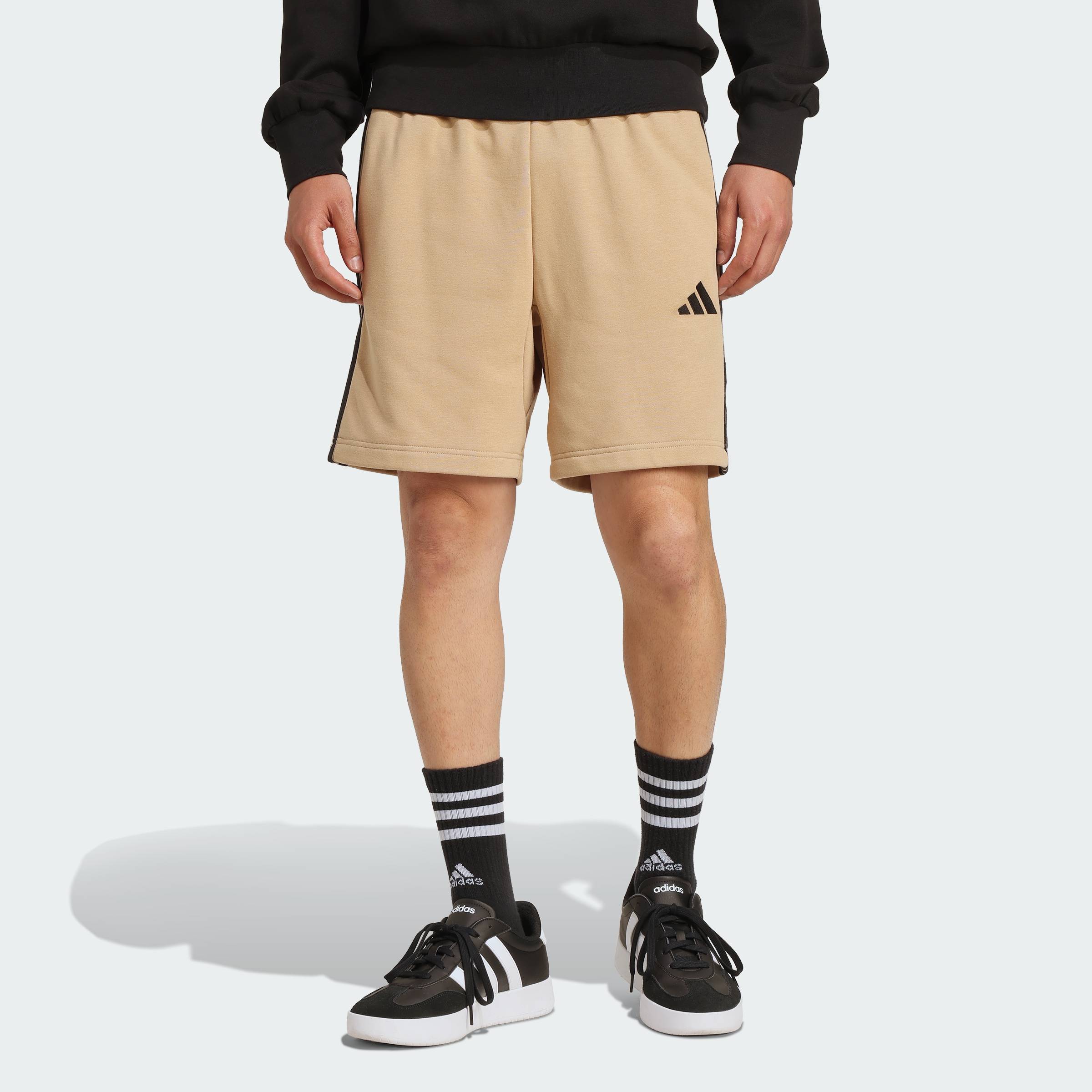   CHỈ 20H 31.12-3.1-VOUCHER 30%  adidas Phong cách sống Quần Short Vải Thun Da Cá 3 Sọc Essential Nam nâu JX0726 