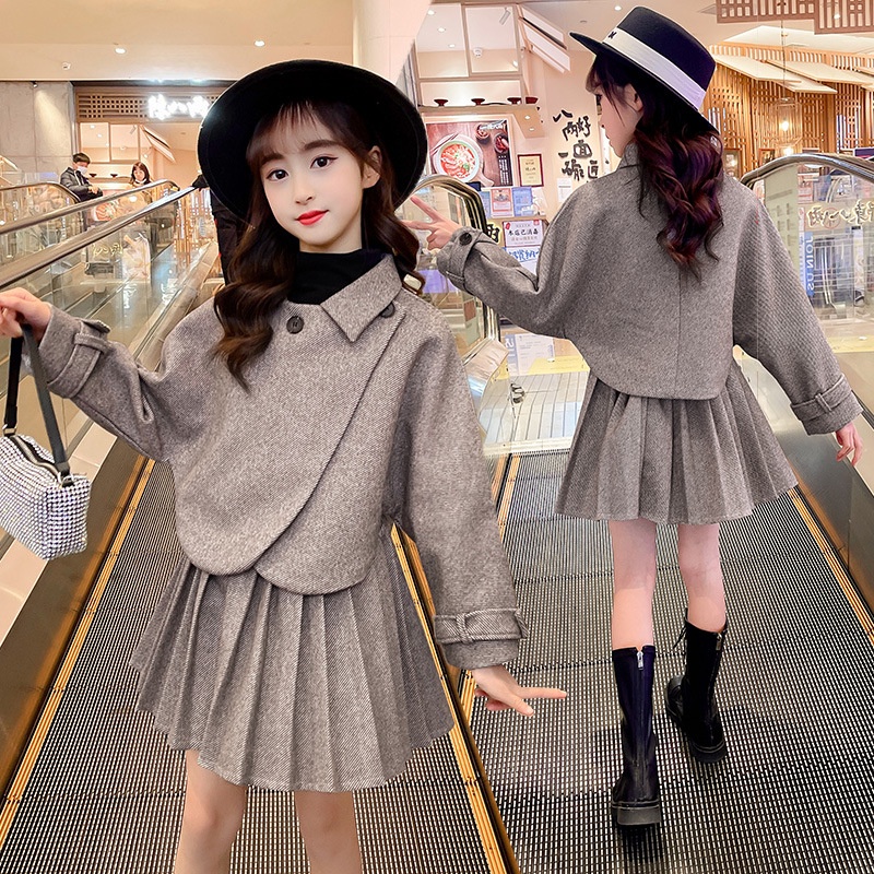 เสื้อแจ็กเก็ตสูท ผ้าวูล และกระโปรงพลีท ขนาดใหญ่ แฟชั่นฤดูใบไม้ผลิ สําหรับเด็กผู้หญิง จํานวนสองชิ้น ราคา 487 บาท*ส่งฟรี