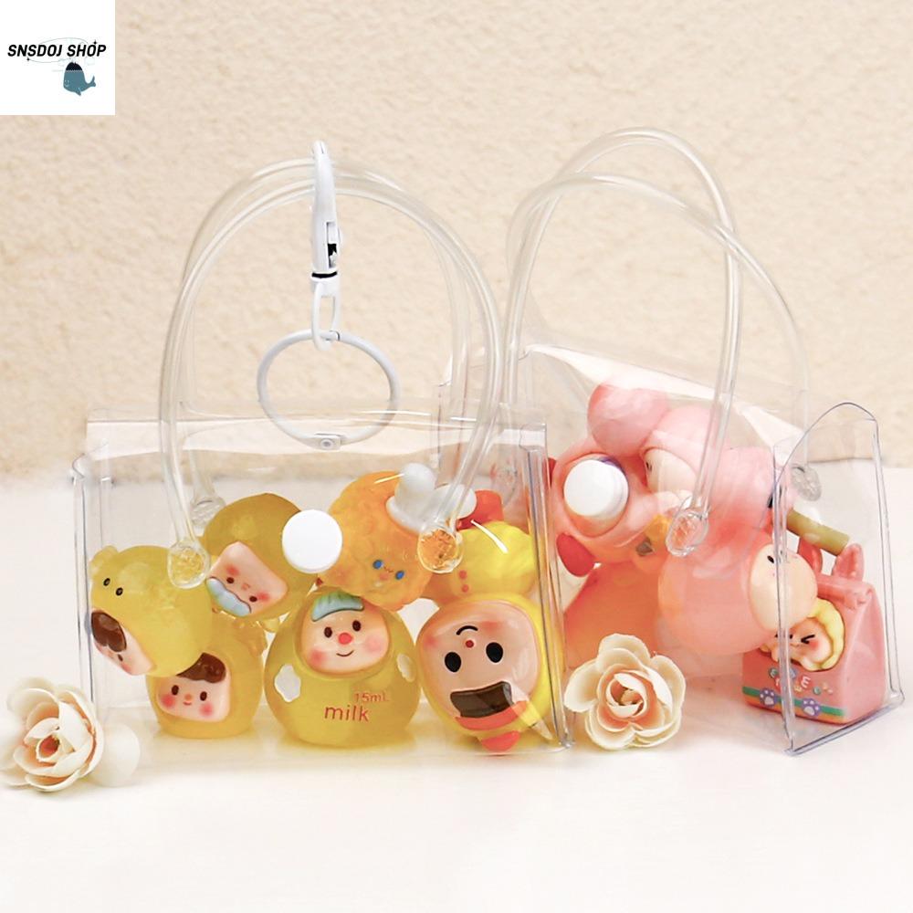 SNSDOJ Hình hộp sữa Túi đựng búp bê xách tay PVC Chống bụi Dày Túi trưng bày ngoài trời hình búp bê Phụ kiện búp bê Dễ thương Túi đi chơi búp bê trong suốt Móc chìa khóa tự làm