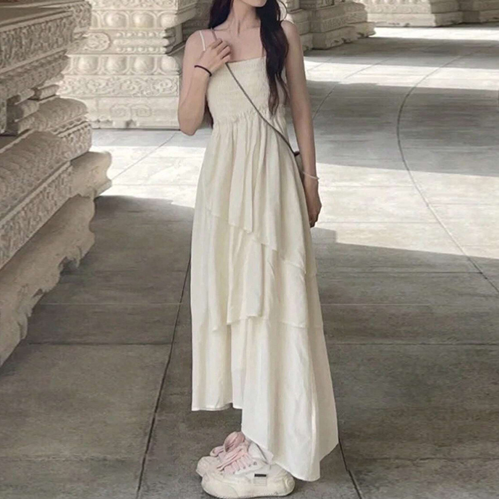 Closet Crush ชุดเดรสยาว เดรสสายเดี่ยว ใส่ไปทะเล สีขาว ราคา 441 บาท*ส่งฟรี