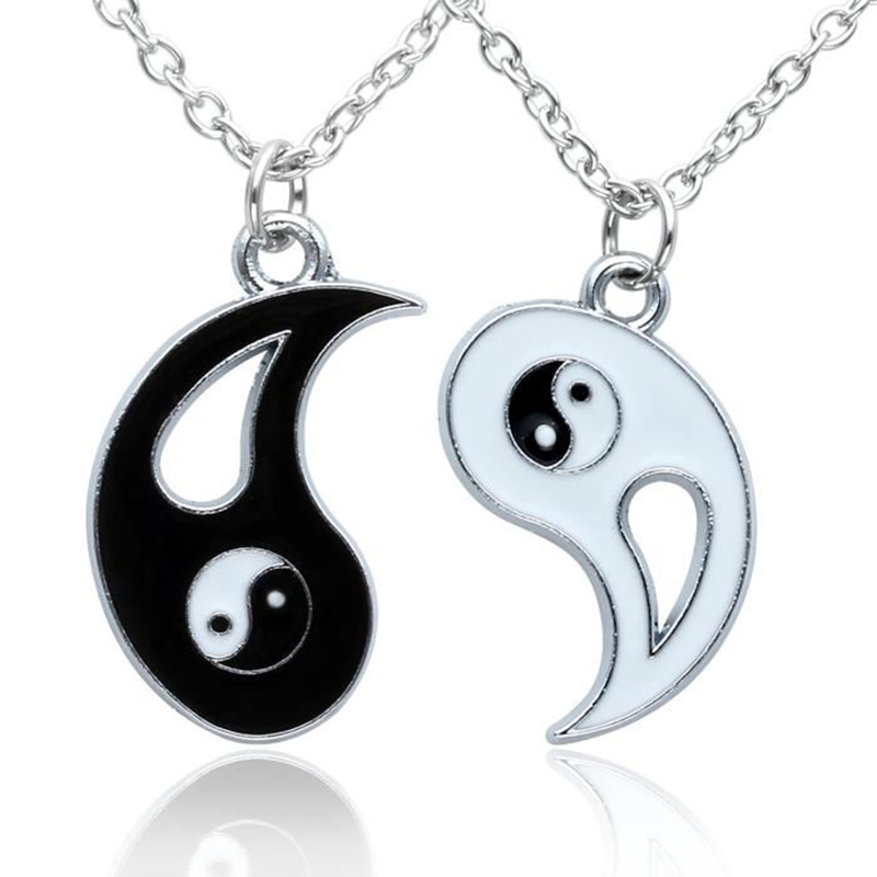 Women Men Yin Yang Necklace Pendant - Taoism Tai Chi Trigram Valentine's Day Gift (Silver)