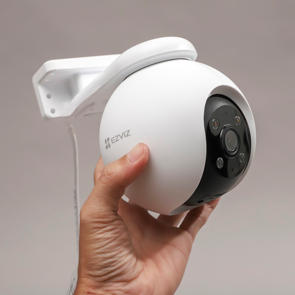 Camera EZVIZ H8 5M QHD Xoay 360 Độ- Đàm Thoại 2 Chiều- Báo Động Chống Trộm- Ban Đêm Có Màu- Wifi Ngo
