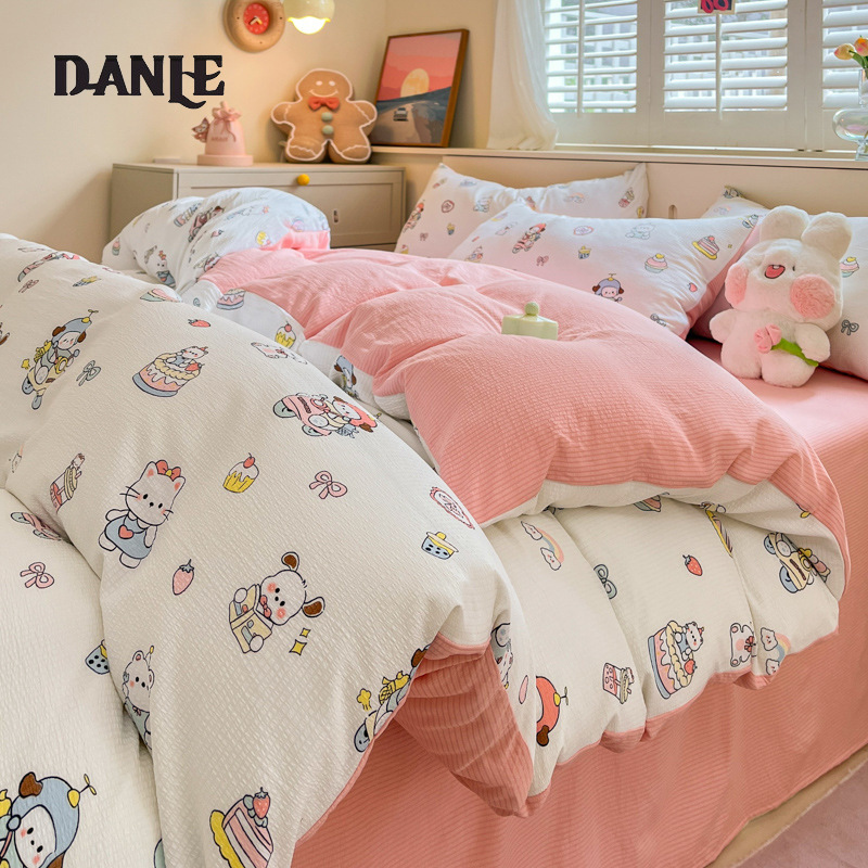 New A-type small fresh bubble cotton four-piece bed sheet quilt cover ราคา 648 บาท*ส่งฟรี