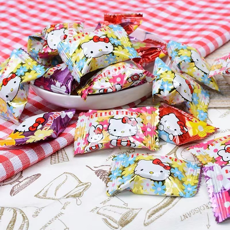 100G KẸO MÈO HELLO KITTY KẸO TỪ NƯỚC ÉP TRÁI CÂY HOT CHO TRẺ EM