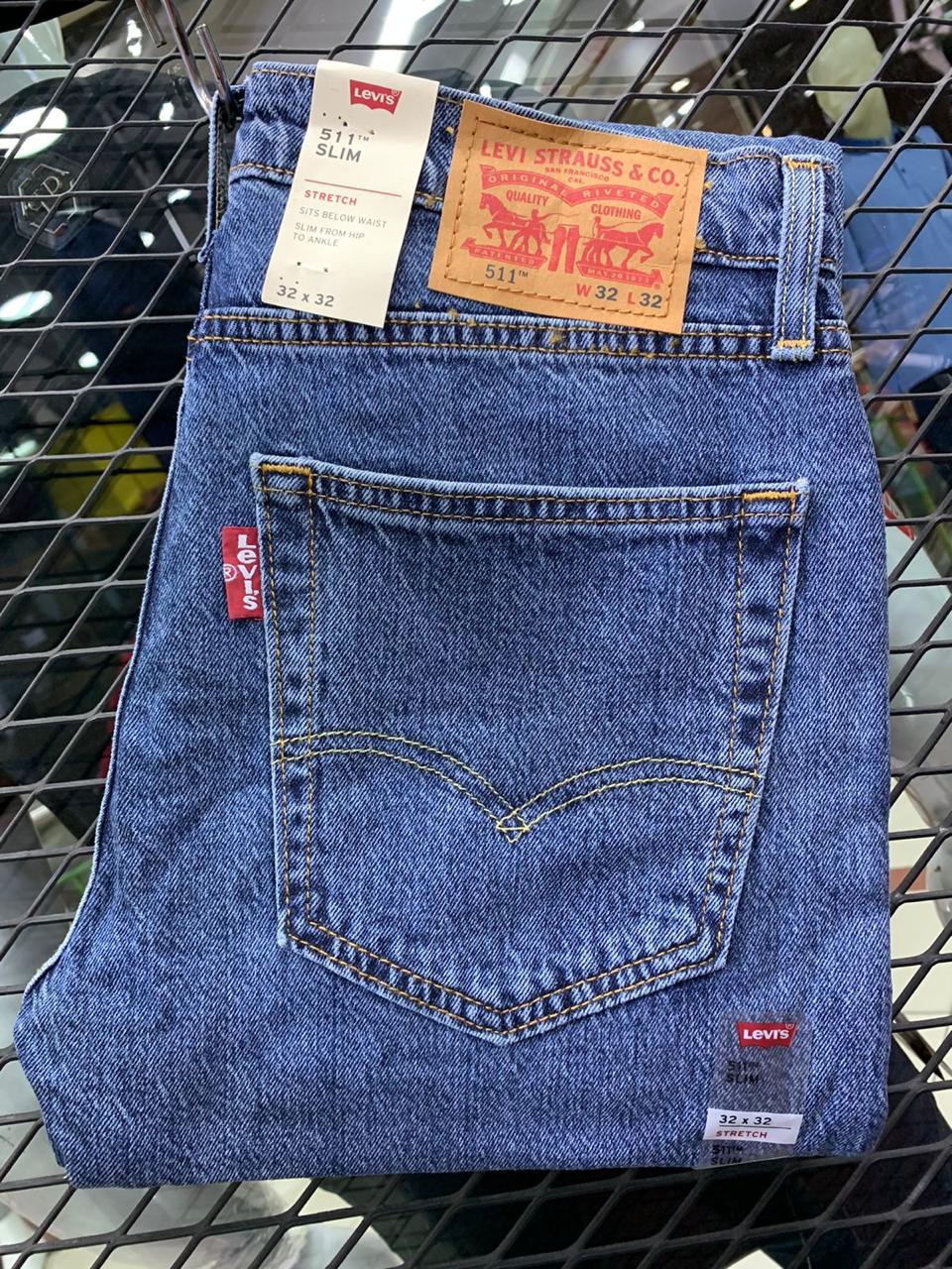 Terjual [JUAL-Second Like New Banget] Levi's 511 Slim Fit Med Jeans Size 32  | KASKUS