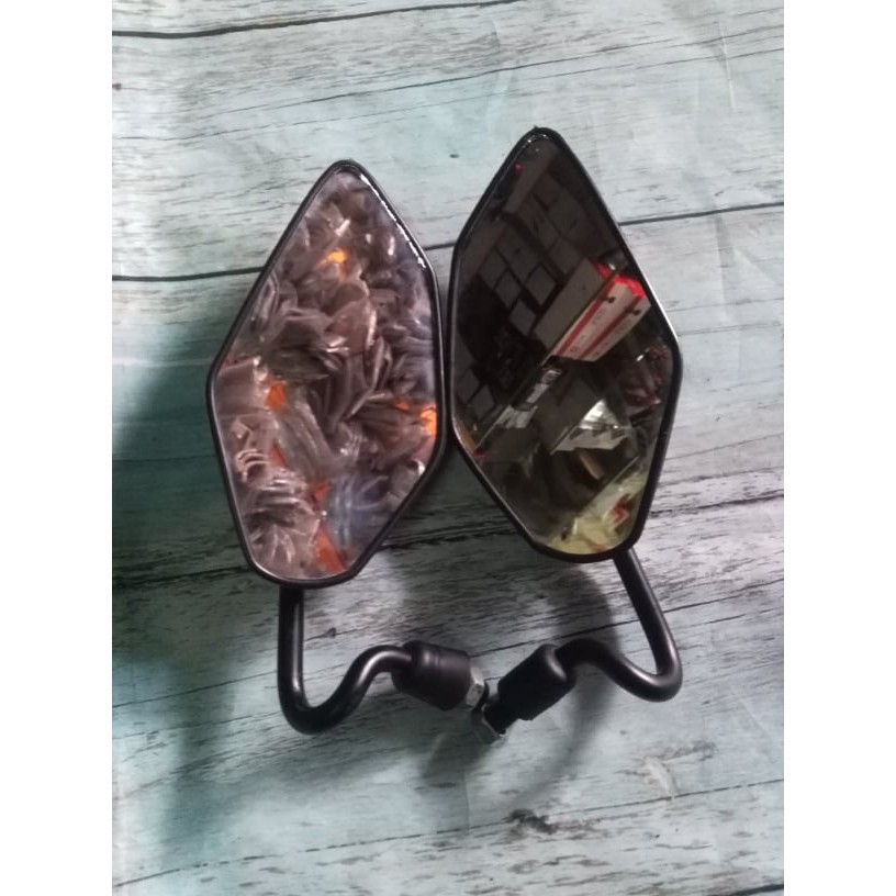 Kính chiếu hậu yamaha chân cong