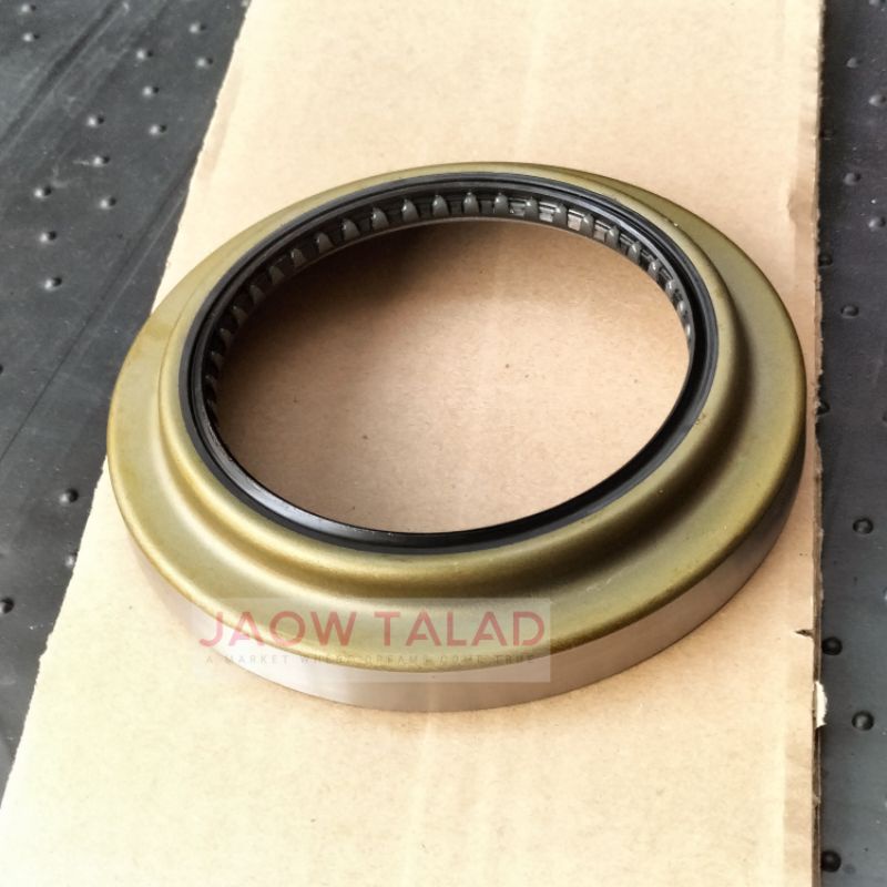 ซีลล้อหลังใน Nissan UD , PD , PE , RD , UD40, CW30, , 124-170-14.5 ราคา 130 บาท*ส่งฟรี