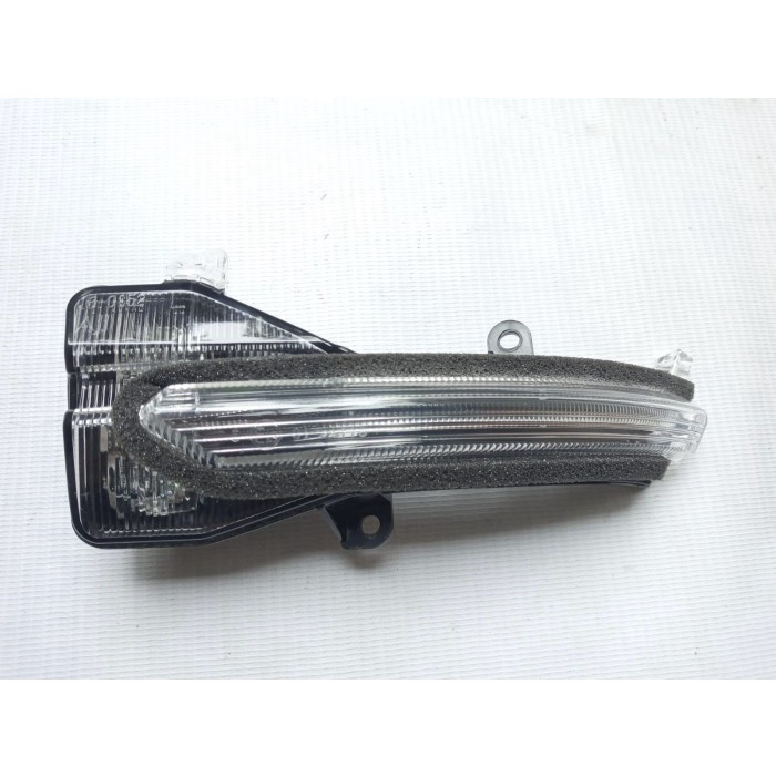Lampu Sein Spion Kiri Sigra / Calya (81740-BZ110) Harga 486,000 Ringgit*Penghantaran Percuma