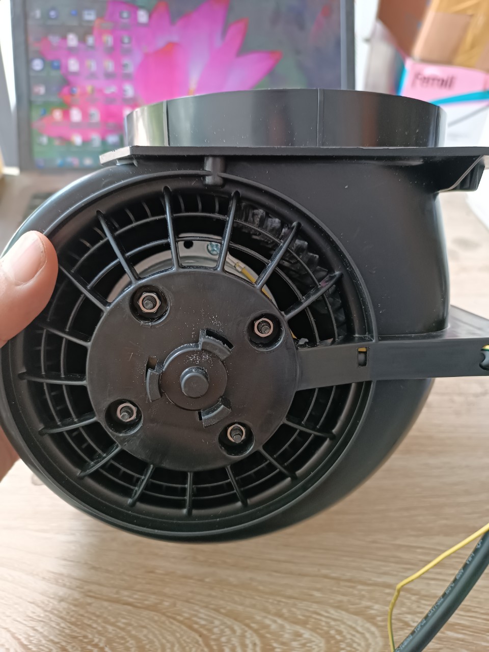 Buồng động cơ máy hút mùi nhà bếp Bauer BC7002B