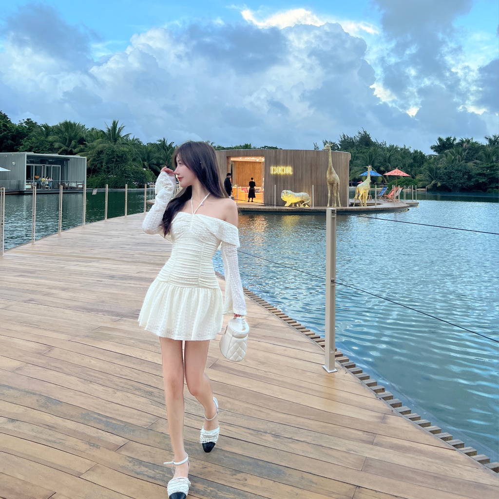 JaneQ Đầm trễ vai hoa nhí kiểu Pháp