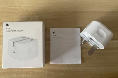 [[SG SELLER]] Apple iPhone 13 12 11 Mini Pro Pro Max USB-C 20W Adapter/MagSafe Charger/USB-C to Lightning /USB-C to C