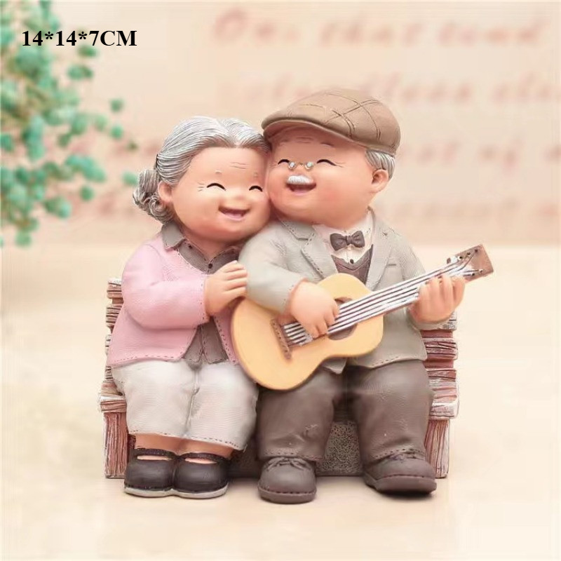 Pajangan Kakek Nenek / Patung Couple / Patung Pajangan Kakek Nenek Dekorasi Patung Hadiah Anniversary / Pajangan Kakek Nenek Akong Ama Gandeng
