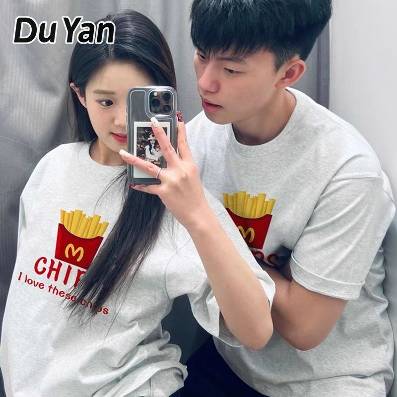 Du Yan Cute Couple T-Shirts with Creative Print for Summer ราคา 150 บาท*ส่งฟรี