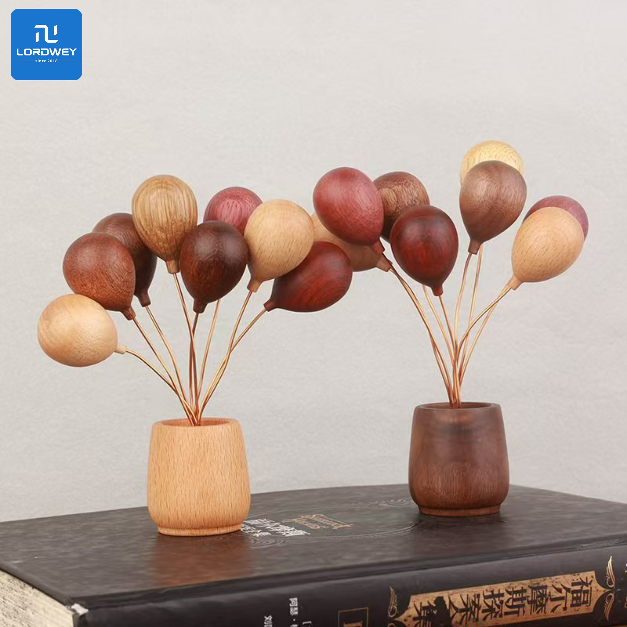 โมเดลฟิกเกอร์ อาร์ตทอย กล่องสุ่มของสะสม ของเล่นและโมเดลสะสม LORDWEY | Wooden Balloon Trinkets, Car Trinkets, Handcrafted Home Housewarming New Year Gift Props and Decorations ราคา 596 บาท*ส่งฟรี