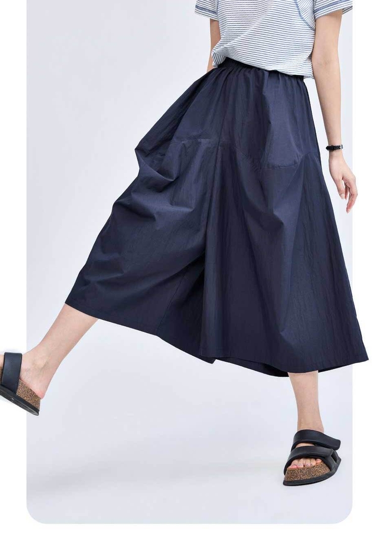 Giordano Women Elastic waist bud crop pants Free Shipping 18424604