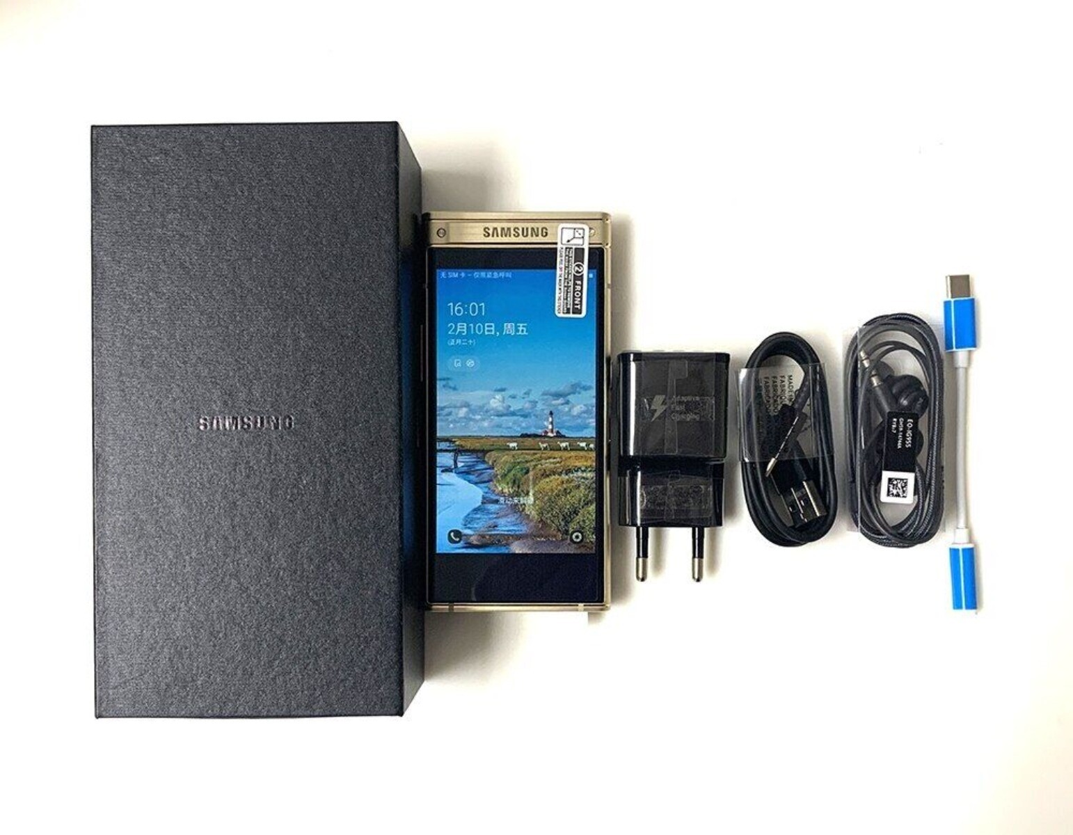 Samsung Galaxy W2018 AMOLED Dual Screen 12MP 4G Dual SIM 64GB/256GB Smartphone ราคา 11,364 บาท*ส่งฟรี