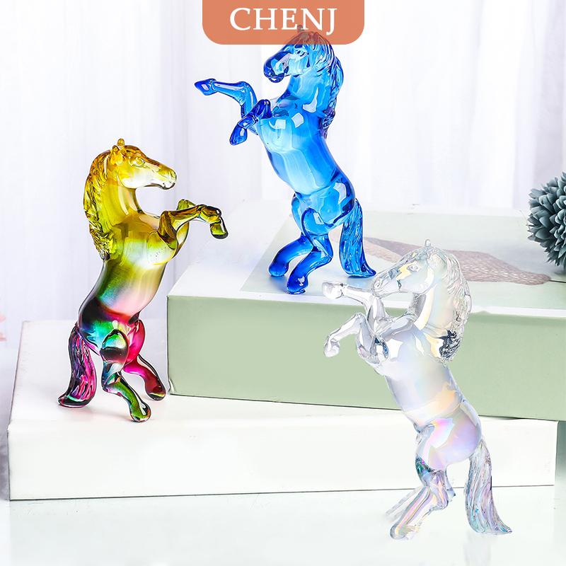 [COD] CHENJ ชุดคอลเลกชั่นรูปม้าจักรราศี2026รูปปั้นม้าฮวงจุ้ยของสะสมไฟคริสตัลหรูหราเครื่องประดับตั้งโต๊ะสำหรับบ้าน ราคา 197 บาท*ส่งฟรี