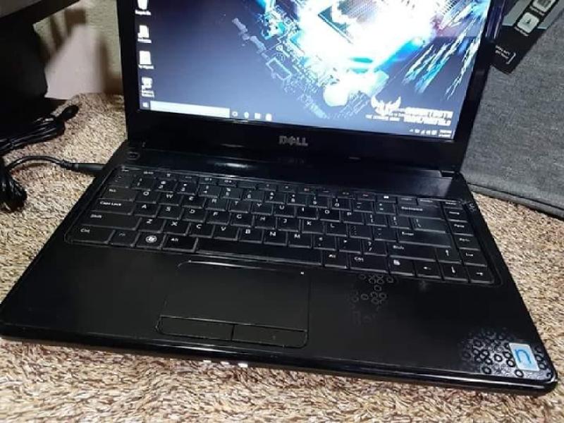 Used but good condition (9/10) DELL N4030 Laptop Notebook computer
