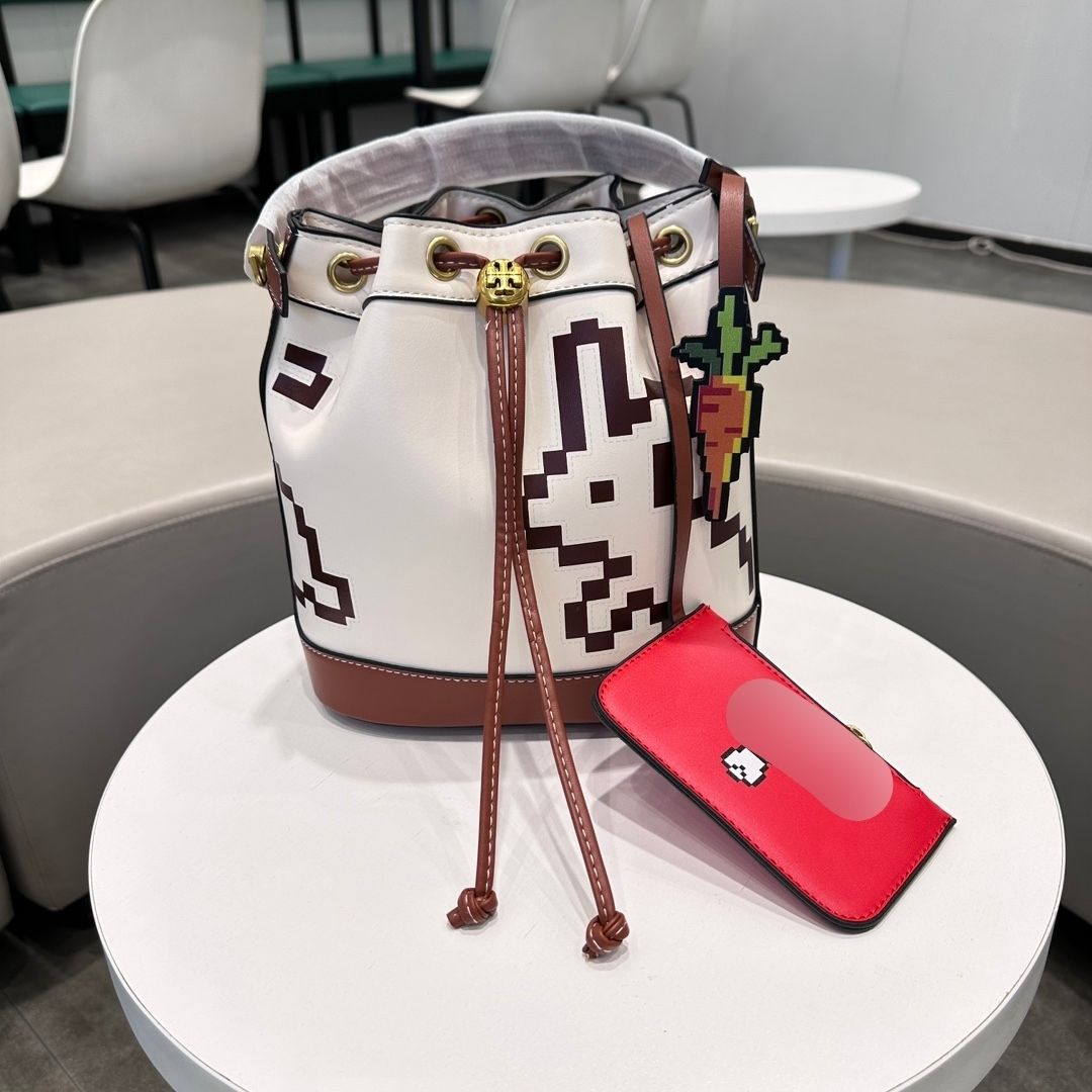 Toryburchˉ year of the rabbit limited new rabbit niche retro shoulder slung portable bucket handbag custom temperament small package tide