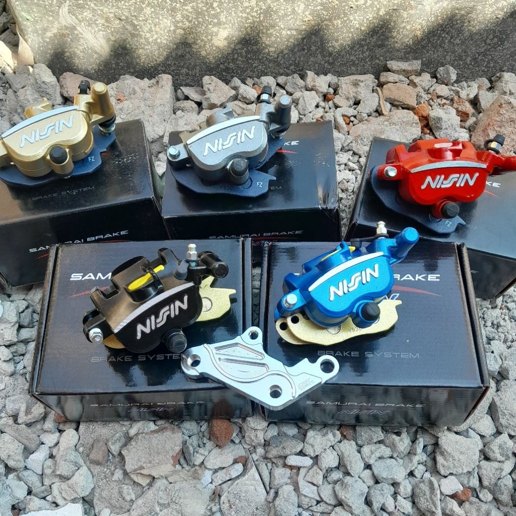 Kaliper samurai 2P set breket CNC 260mm 300mm Fizr jupiter z vega r old 125Z fiz r lama discbrake rem depan 2 p caliper set kampas disbrek nissin 2piston samurai 2 piston Harga 119,500 rupiah*Gratis Ongkir