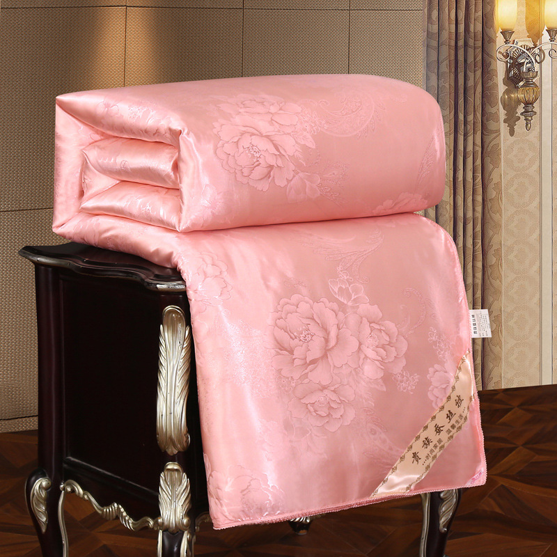 ไส้ใยไหม นุ่ม เย็นห่มสบาย ผ้าห่มผ้าแพร 7ฟุต (200*230ซม.) Silk Duvet ราคา 599 บาท*ส่งฟรี