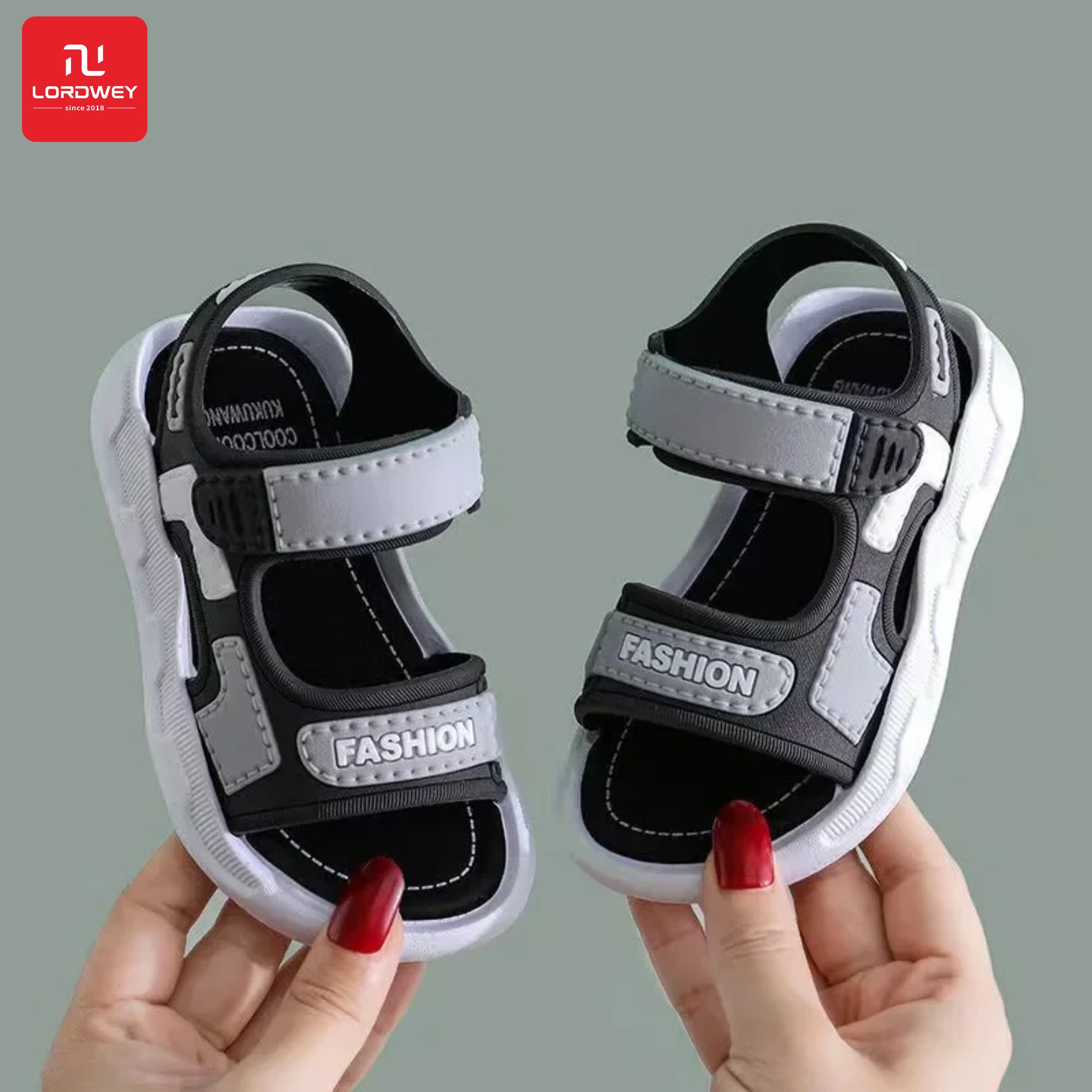 Lordwey thời trang Xăng đan trẻ em giày cho bé bé trai đế mềm Xăng đan nam nữ chống trượt bãi biển mùa hè Giày dép trẻ em trẻ mới biết đi 2-10 tuổi
