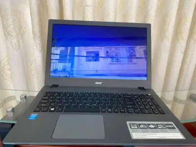 Laptop xách tay Acer E5 573 | cpu core i5 5300u | Ram 8gb | Ssd 128gb - Bảo Hành 3 Tháng 1 Đổi 1