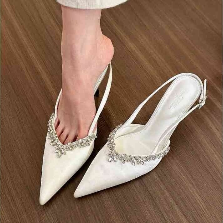 Giày Sandal Cao Gót Mũi Nhọn Satin Đính Đá Sang Chảnh Đế 5cm Dáng Slingback Có Quai Điều Chỉnh CG11 
Taoladyshoes - 2
