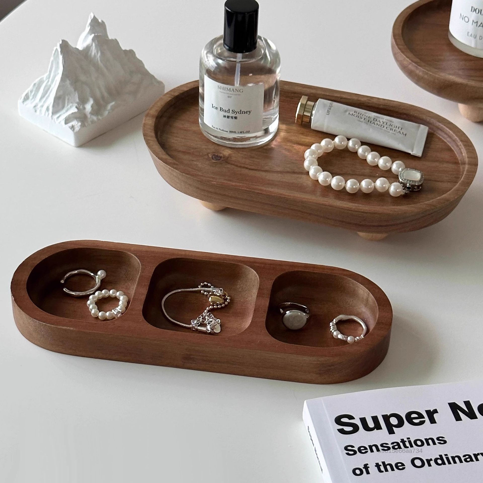 ถาดใส่เครื่องประดับไม้สไตล์เรโทร - กล่องใส่ฮาร์ดบอร์ดสำหรับต่างหูแหวน ราคา 290 บาท*ส่งฟรี