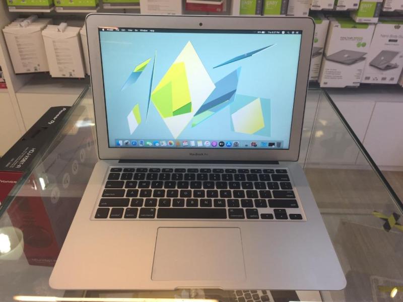Mac Book Air (Catalina) 13-inch Early 2014