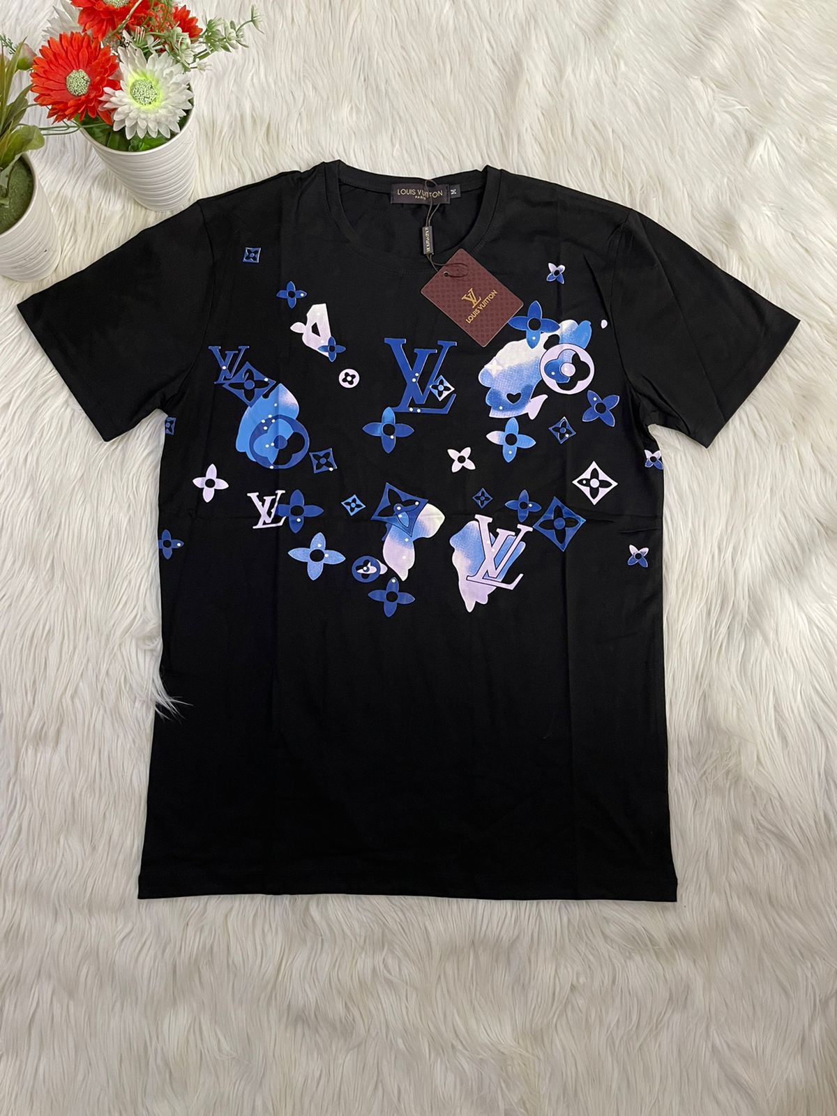 T-Shirt Pria LV