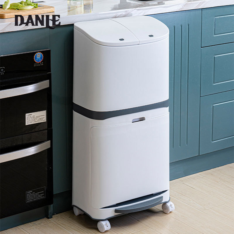 New household dry and wet classification trash can for kitchen and living room large capacity plastic double-layer pedal push trash can ราคา 1,497 บาท*ส่งฟรี
