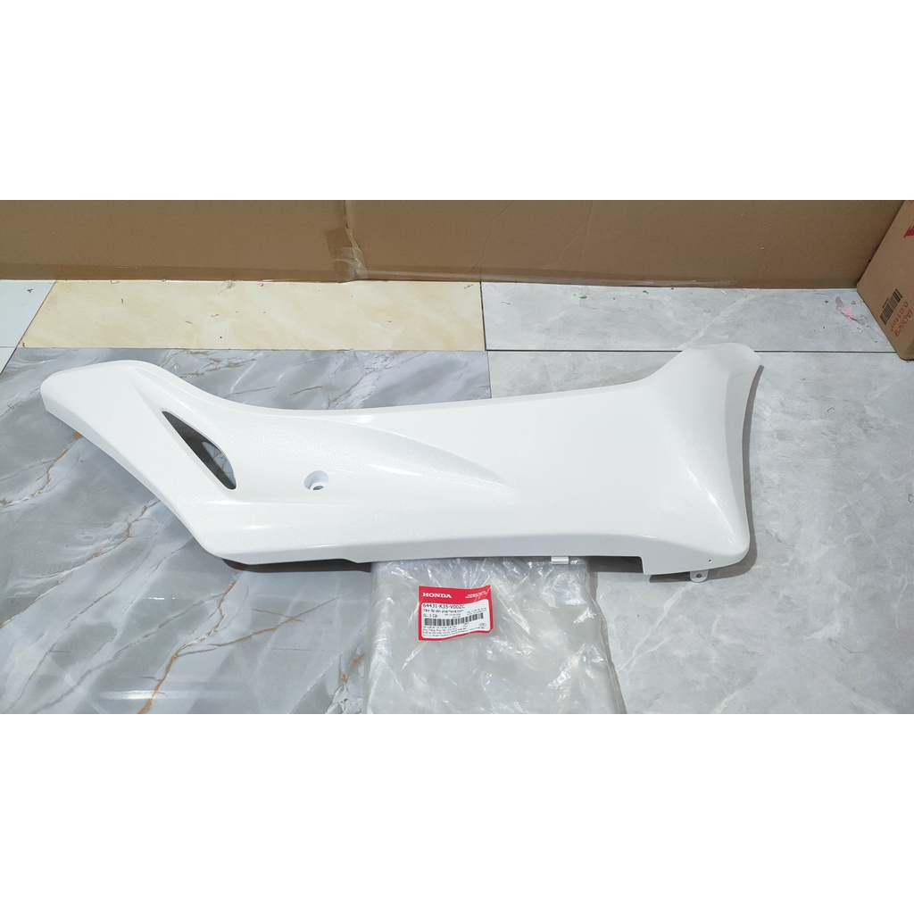Tấm ốp sàn phải | thanh cạnh PCX 125 (2014) màu Trắng *NHB35P* chính hãng Honda (64431-K35-V00ZC)
