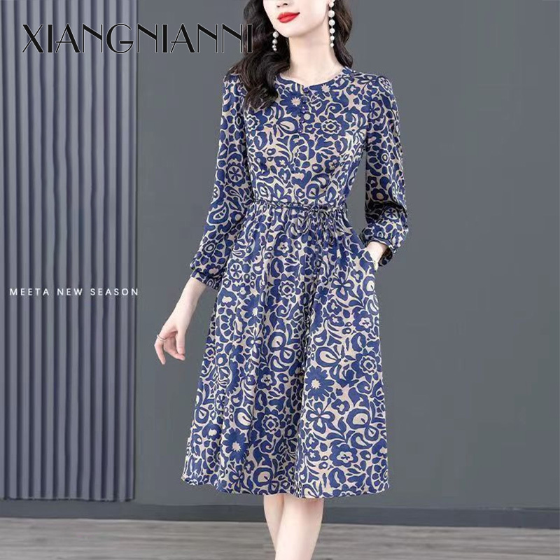 XIANG NIAN NI floral dress, new dress, blue round neck dress white tile flower pattern Floral pattern set, 2024 12.12 Biggest Sale ราคา 136 บาท*ส่งฟรี