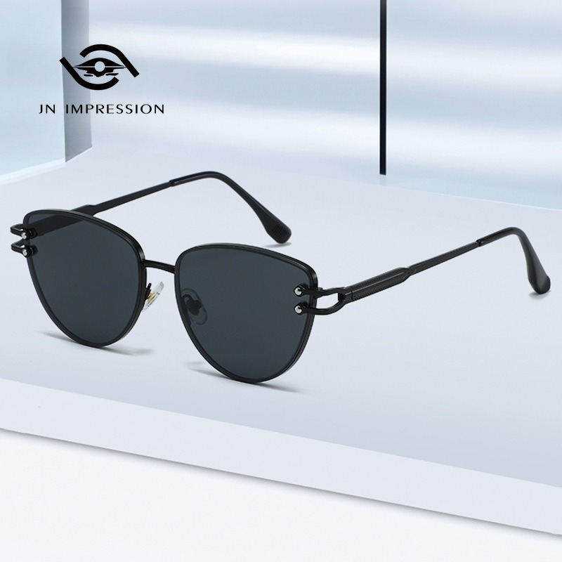 JN IMPRESSION New retro triangular trendy cat-eye UV-protective sunglasses ราคา 173 บาท*ส่งฟรี