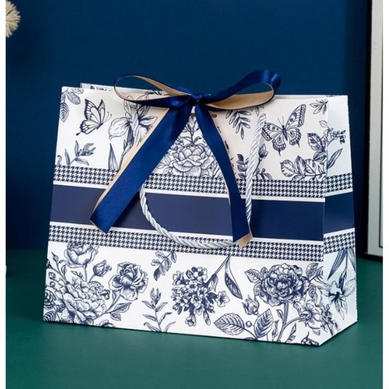 Floral Paper Gift Bags Flowers Party Bags with Handles Chinoiserie Flowers Paper Gift Bags For Wedding