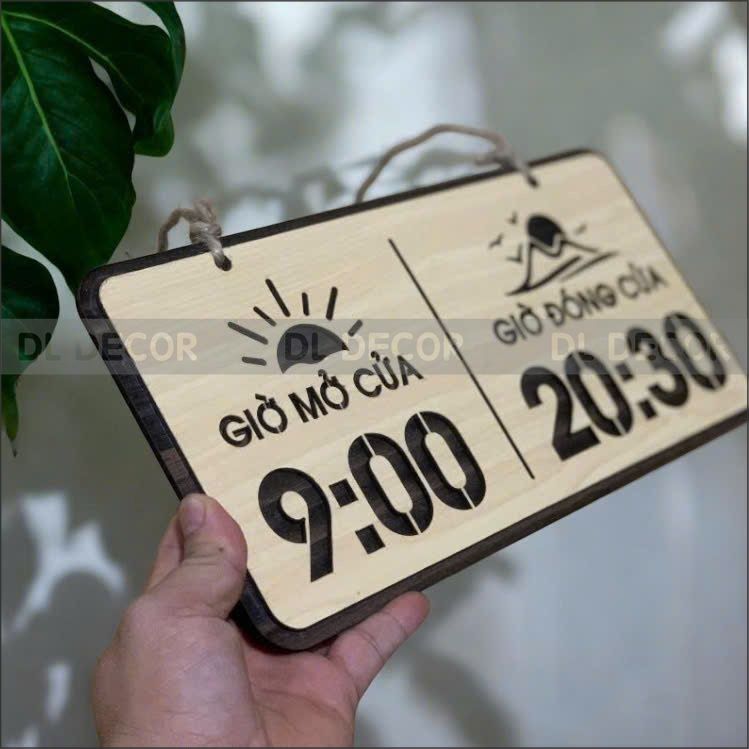 Bảng gỗ giờ mở cửa và giờ đóng cửa theo yêu cầu có dây treo trang trí quán cửa hàng