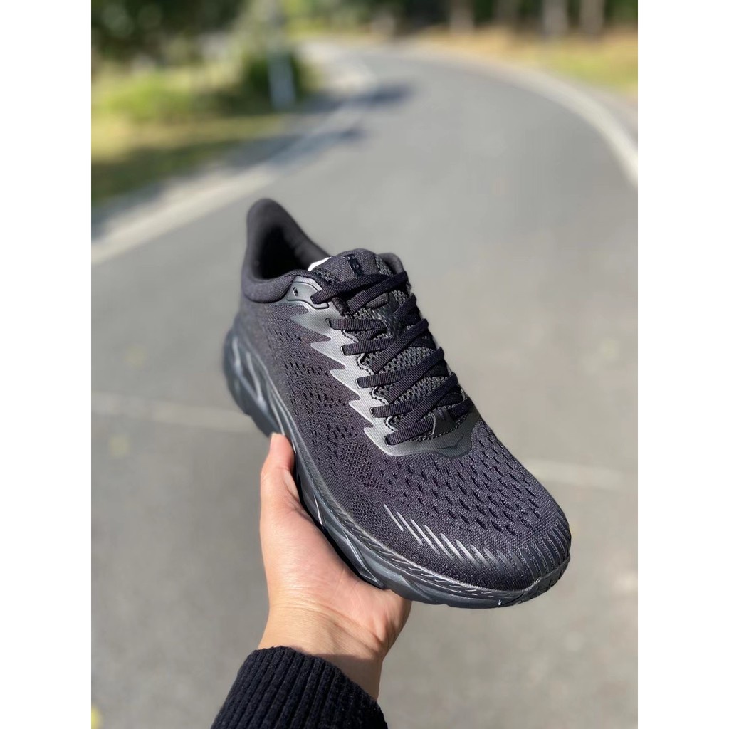 men's hoka clifton 7