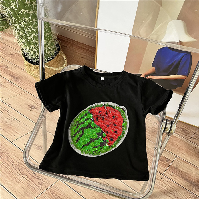 ㊖ Chất Liệu Cotton Kiểu Nóng Douyin T Áo Sơ Mi Cá Tính Bé Nhỏ Đính Hạt Dưa Hấu Áo Rộng Rãi Kiểu Tây Cùng Kiểu Cho Bé Trai Bé Gái