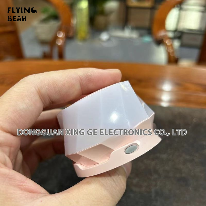 Bay gấu Loa Bluetooth RGB ánh sáng đầy màu sắc TWS đèn ban đêm đèn loa nhỏ