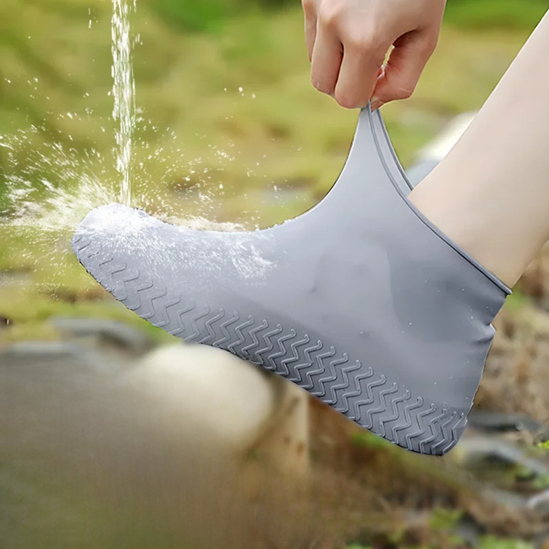 New Reusable Silicone Shoe Covers 1 Pair, Waterproof Outdoor Overshoes for Men and Women, Non-Slip Rain Boot Protector with High Elasticity, Ideal for Walking, Working, Hiking, or Traveling in Rain, Mud, or Snow